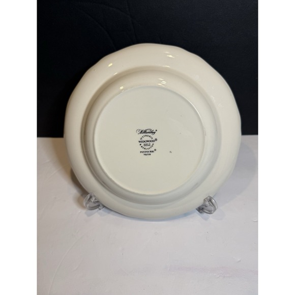 Wedgwood Williamsburg Potpourri NK510 Rim Soup Bowl 8.5" Floral England VTG - Picture 4 of 5